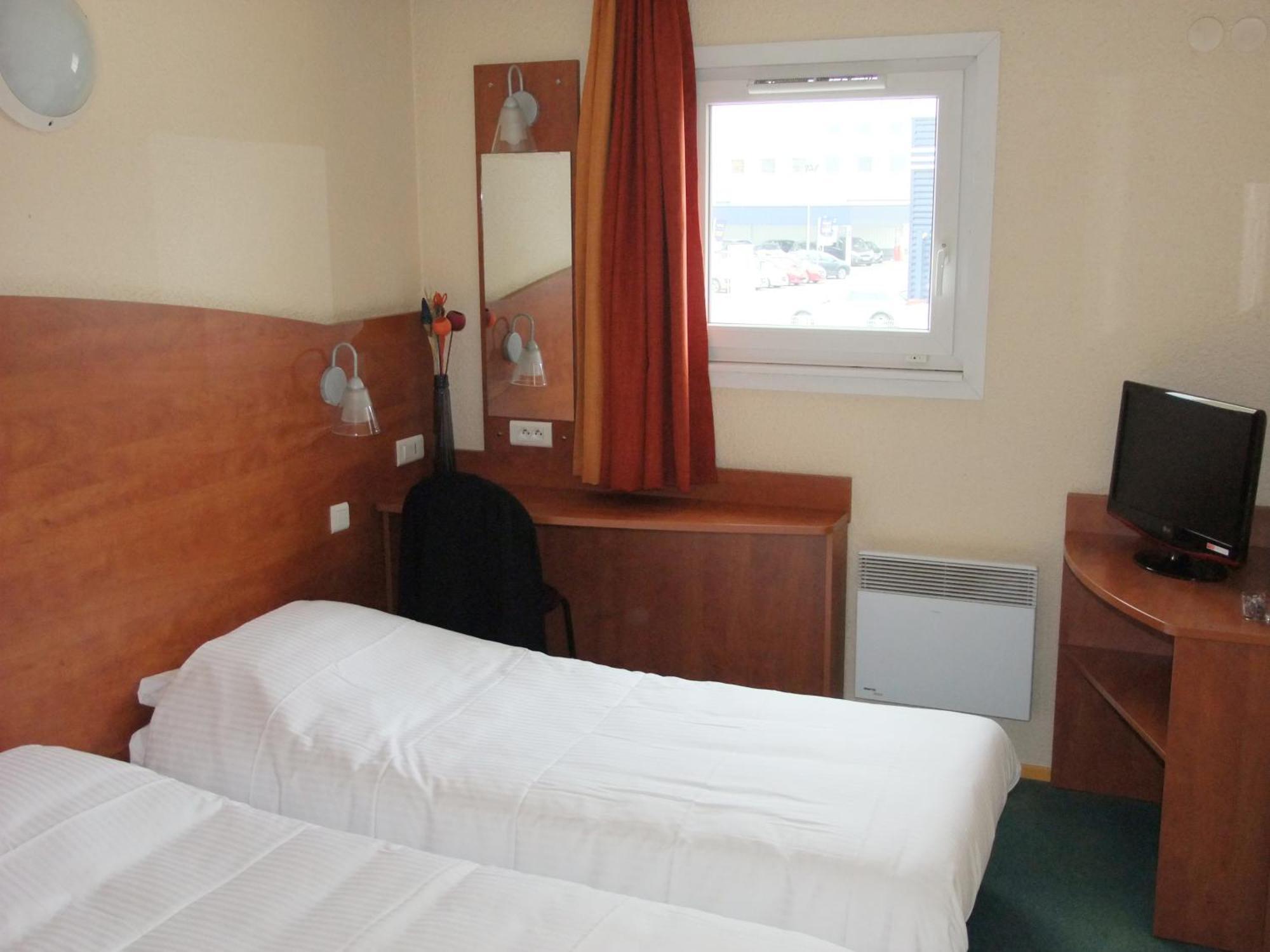 Adams Hotel Metz Room photo